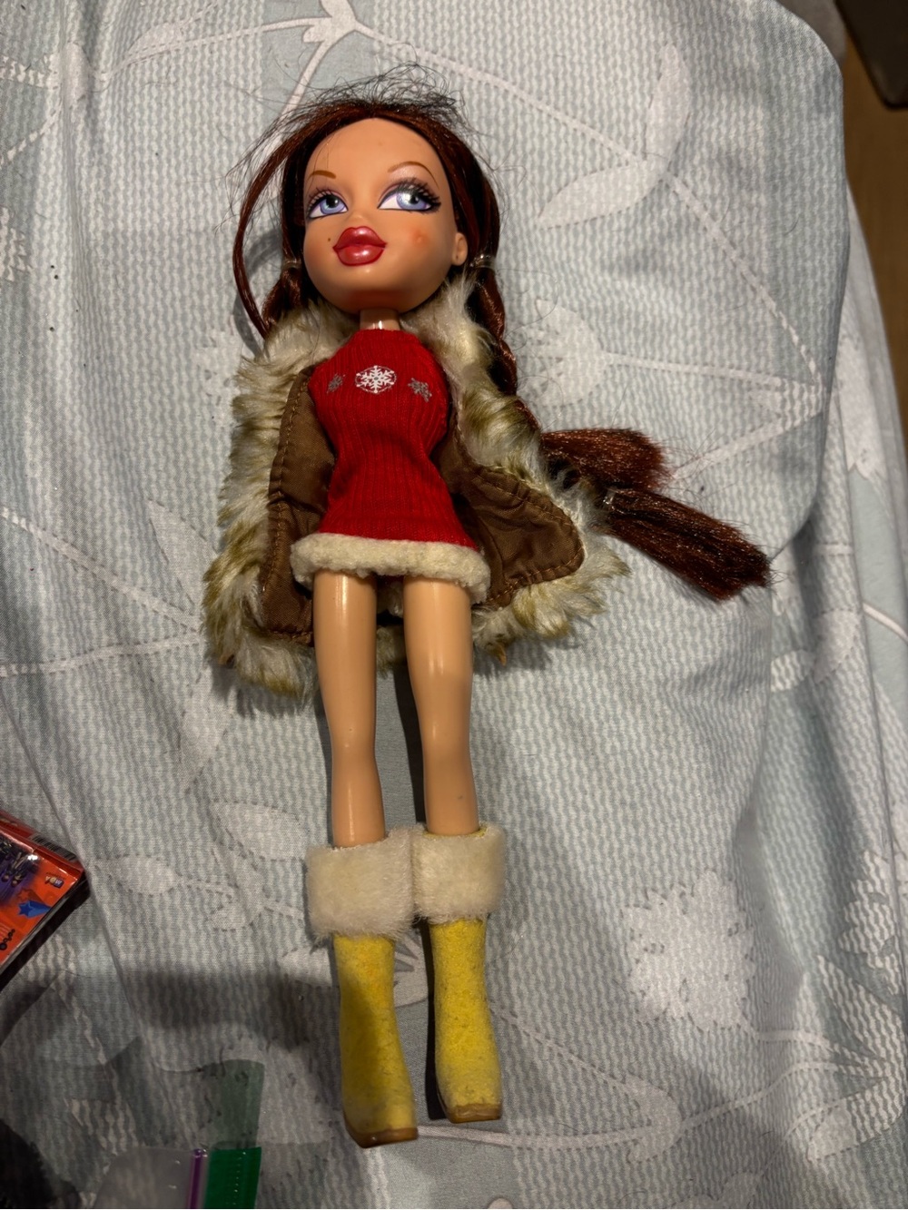 Bratz Campfire Phoebe